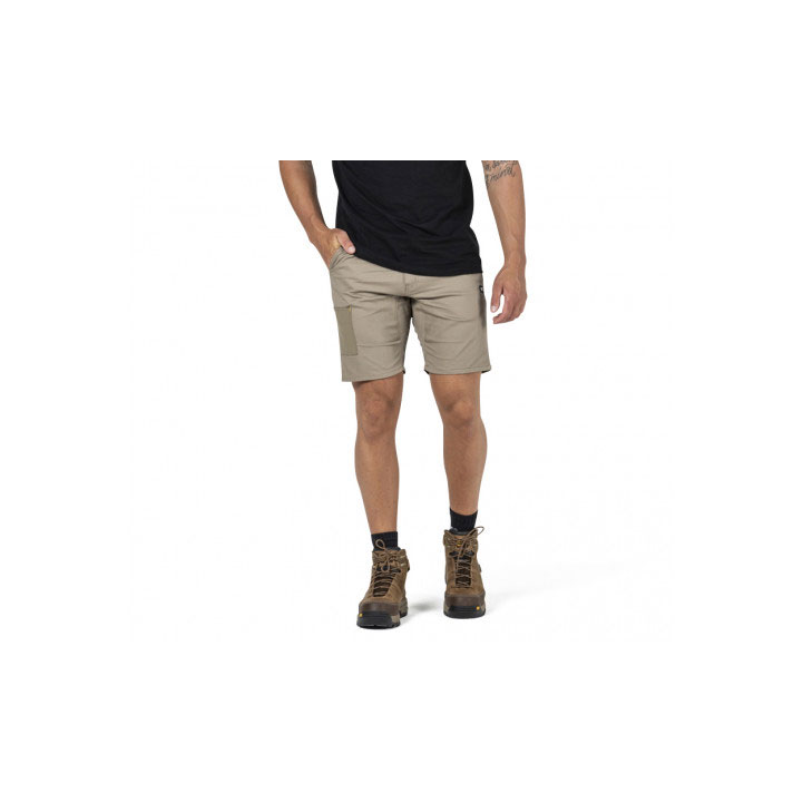 Caterpillar Machine Men's Shorts Khaki USA | 078514-LWY